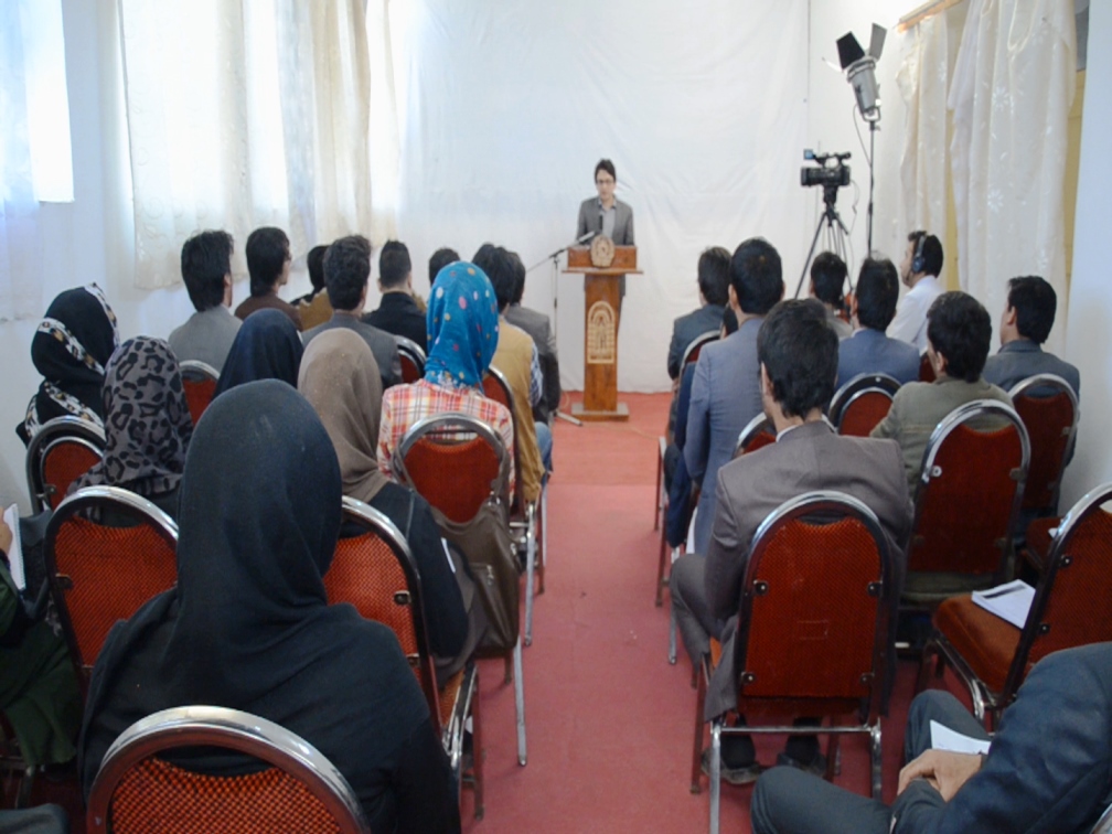 Hamidullah Arefi, secretary South Asia Foundation-Afghanistan distributing certificates on cultural heritage in Bamyan