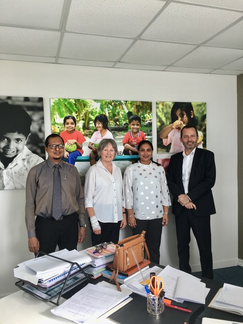 Mme France Marque is with H.E. Minister of Education of Maldives Ms Aishat Ali; Mr Eric Falt and Mr Ahmed Mausoom Mohamed